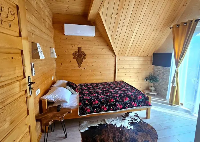 Goralska 2 Highland - Split Ac, Jacuzzi, Sauna, Private Parking, Mountains View, Garden,