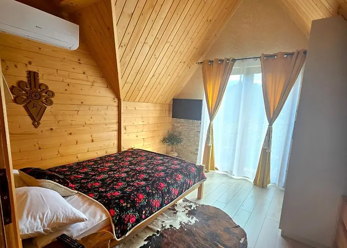 Goralska 2 Highland - Split Ac, Jacuzzi, Sauna, Private Parking, Mountains View, Garden, *