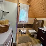 Goralska 2 Highland - Split Ac, Jacuzzi, Sauna, Private Parking, Mountains View, Garden, Chalet Zakopane