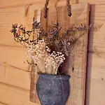 Goralska 2 Highland - Split Ac, Jacuzzi, Sauna, Private Parking, Mountains View, Garden, Chalet Zakopane