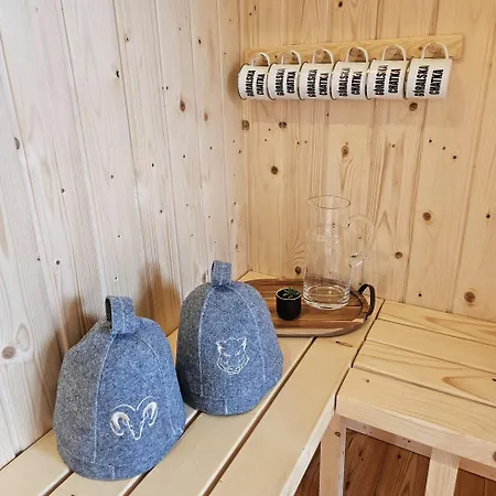 Goralska 2 Highland - Split Ac, Jacuzzi, Sauna, Private Parking, Mountains View, Garden, Alpehytte Zakopane