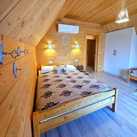 Goralska 2 Highland - Split Ac, Jacuzzi, Sauna, Private Parking, Mountains View, Garden, 샬레