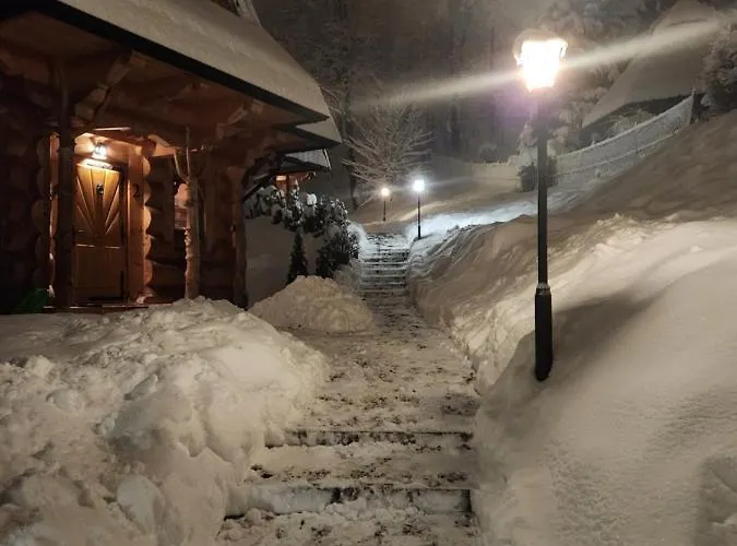 Goralska 2 Highland - Split Ac, Jacuzzi, Sauna, Private Parking, Mountains View, Garden, Alpehytte Zakopane